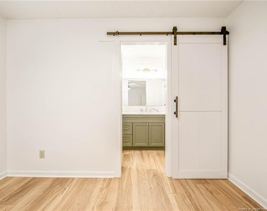 7010 Medway Court - Photo Thumbnail 15