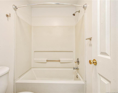 7010 Medway Court - Photo Thumbnail 17