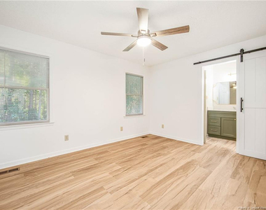 7010 Medway Court - Photo Thumbnail 13