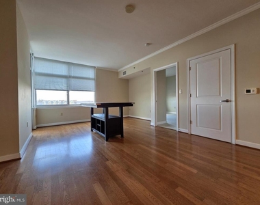 5750 Bou Avenue - Photo Thumbnail 6