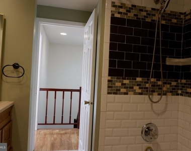 8284 Mary Lee Lane - Photo Thumbnail 16