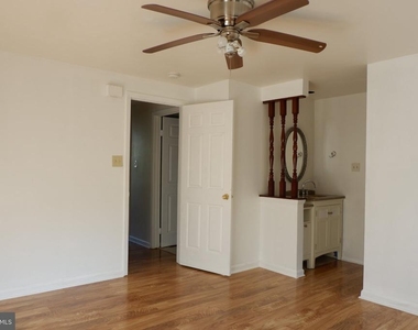 8284 Mary Lee Lane - Photo Thumbnail 10