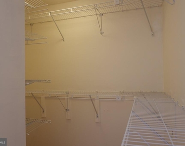 8284 Mary Lee Lane - Photo Thumbnail 12