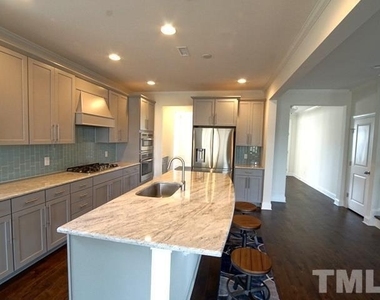 332 Rapport Drive - Photo Thumbnail 3