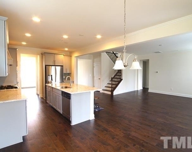 332 Rapport Drive - Photo Thumbnail 4
