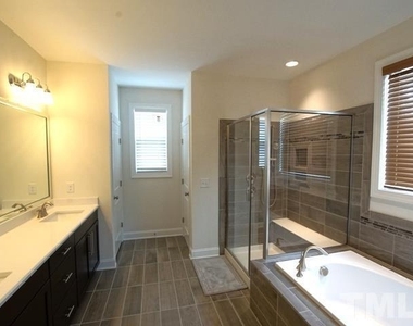 332 Rapport Drive - Photo Thumbnail 9