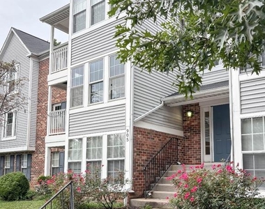 905 Woodbridge Court - Photo Thumbnail 1
