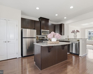 3550 Sprigg Street S - Photo Thumbnail 7