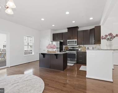 3550 Sprigg Street S - Photo Thumbnail 5