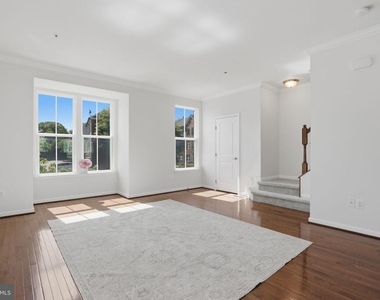 3550 Sprigg Street S - Photo Thumbnail 2