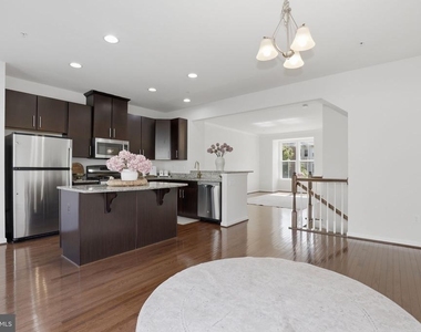 3550 Sprigg Street S - Photo Thumbnail 6
