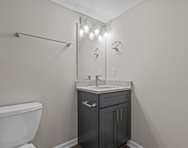 1302 King Street - Photo Thumbnail 5