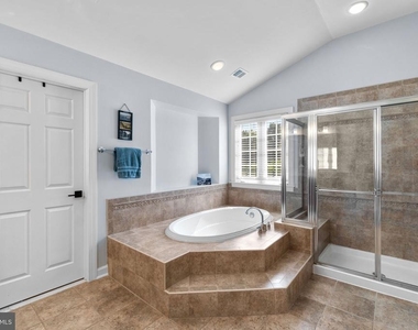 4012 Belgrave Circle - Photo Thumbnail 24