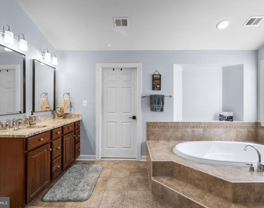 4012 Belgrave Circle - Photo Thumbnail 25