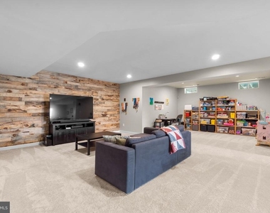 4012 Belgrave Circle - Photo Thumbnail 28