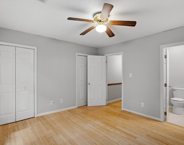 827a Edwards Street - Photo Thumbnail 22