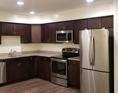 1826 Cassandra Drive - Photo Thumbnail 4