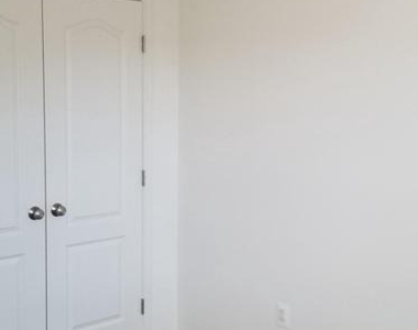 1826 Cassandra Drive - Photo Thumbnail 38