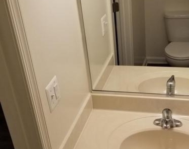 1826 Cassandra Drive - Photo Thumbnail 8
