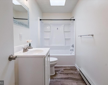 305 Luther Drive - Photo Thumbnail 7
