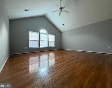 2236 Community Drive - Photo Thumbnail 9
