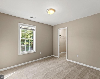 4554 Ryan Place - Photo Thumbnail 18