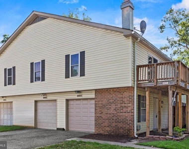 4554 Ryan Place - Photo Thumbnail 9