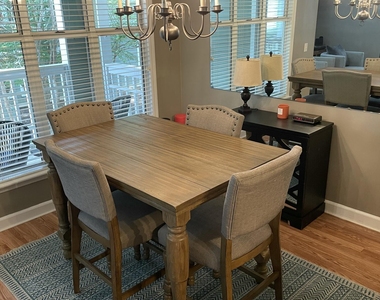 1011 Nicholwood Drive - Photo Thumbnail 5