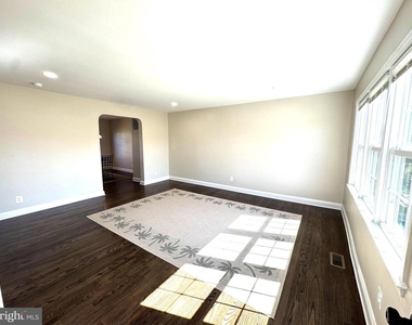 8130 Loch Raven Boulevard - Photo Thumbnail 7