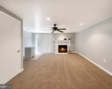 3811 Glenview Terrace - Photo Thumbnail 17