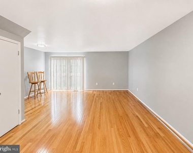 3811 Glenview Terrace - Photo Thumbnail 3