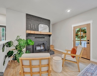 5437 Glen Arm Road - Photo Thumbnail 4