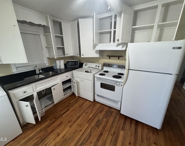 1410 Jonesboro Road - Photo Thumbnail 4