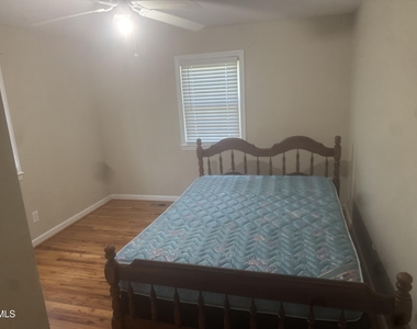 1410 Jonesboro Road - Photo Thumbnail 2