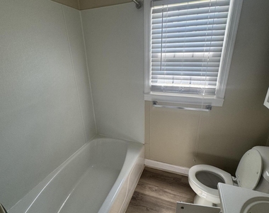 1410 Jonesboro Road - Photo Thumbnail 6
