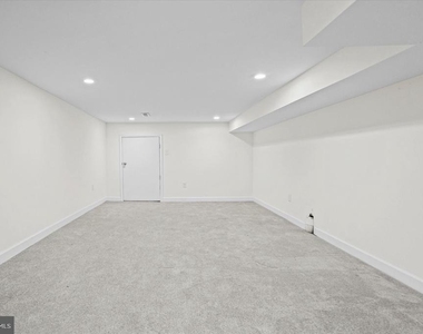 609 Mckewin Avenue - Photo Thumbnail 34