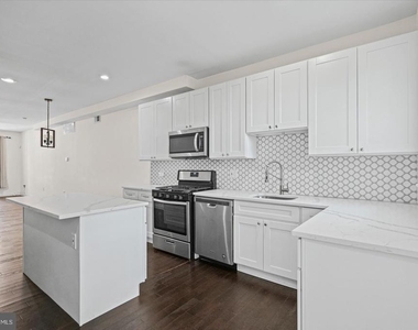 609 Mckewin Avenue - Photo Thumbnail 13