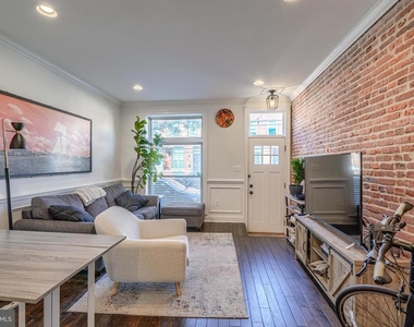 631 S Eaton Street - Photo Thumbnail 5