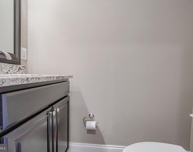 631 S Eaton Street - Photo Thumbnail 10