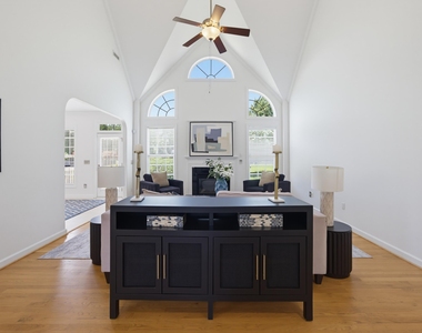 2912 Oak Bridge Drive - Photo Thumbnail 3