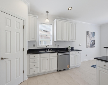 2912 Oak Bridge Drive - Photo Thumbnail 21