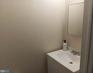 1340 Sargeant Street - Photo Thumbnail 5