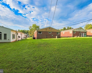 2804 Hanson Avenue - Photo Thumbnail 4