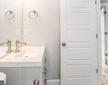 522 S Bethel Street - Photo Thumbnail 17