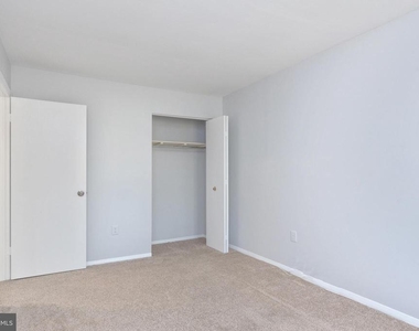 1225 Driftwood Court - Photo Thumbnail 9