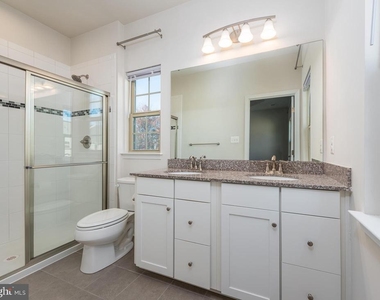 2958 Cornfield Avenue - Photo Thumbnail 13