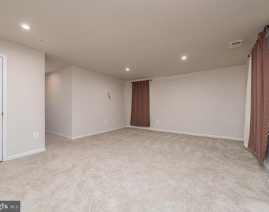 2958 Cornfield Avenue - Photo Thumbnail 19