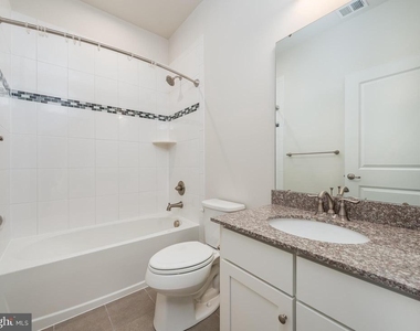 2958 Cornfield Avenue - Photo Thumbnail 18