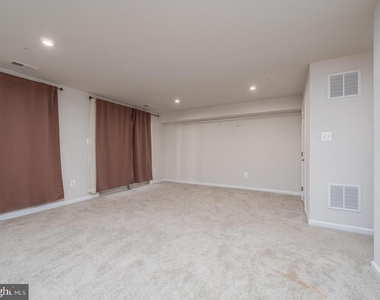 2958 Cornfield Avenue - Photo Thumbnail 20