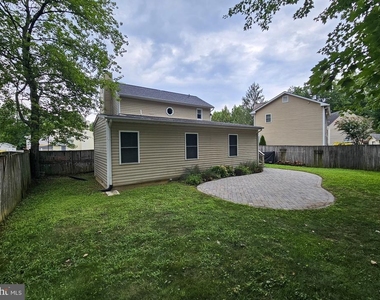 1036 Hyde Park Drive - Photo Thumbnail 19